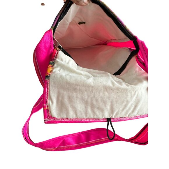 St. Thomas Pink Woven Crossbody Bag Embroidered Fish Design & Fringe Accents - Picture 6 of 9